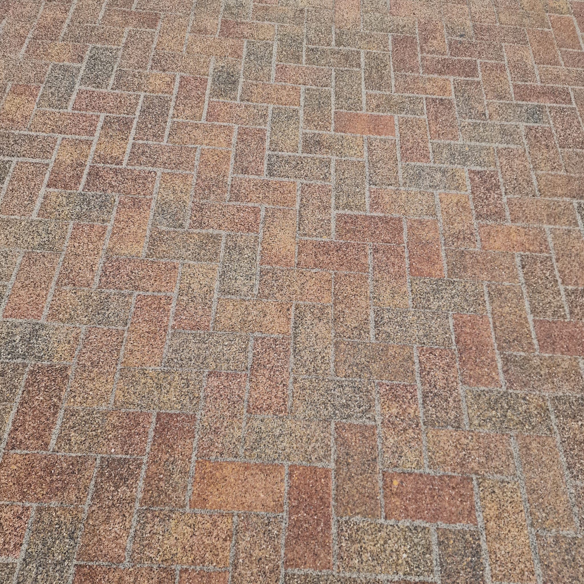 Frisch versiegelte Steinfläche in Köln